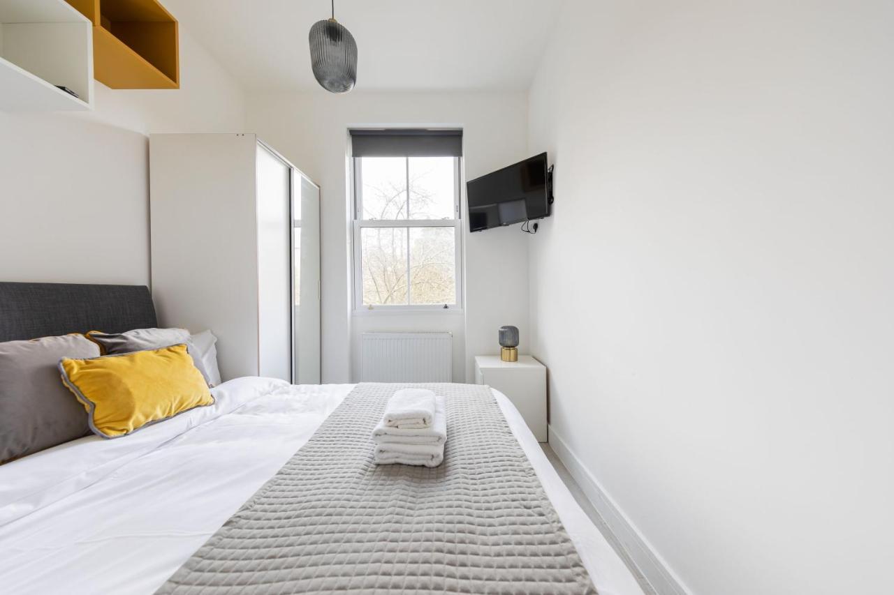 Cozy Ensuite Bedroom For Two Near Tufnell Park Londra Exterior foto